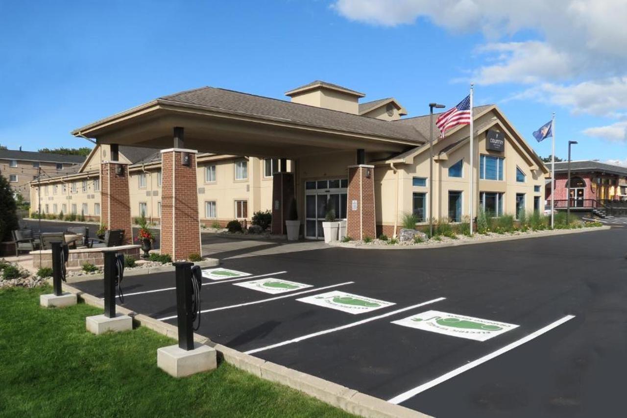 Country Inn & Suites By Radisson, Rochester-Pittsford-Brighton, Ny Exterior photo